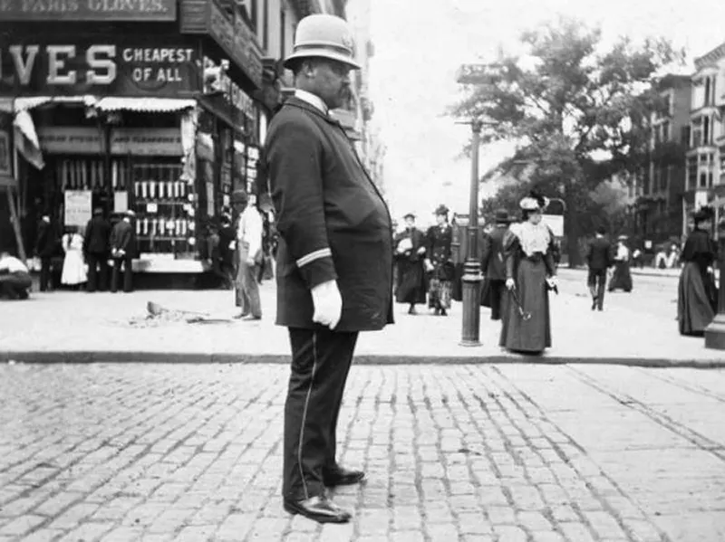 vintage street life new york city