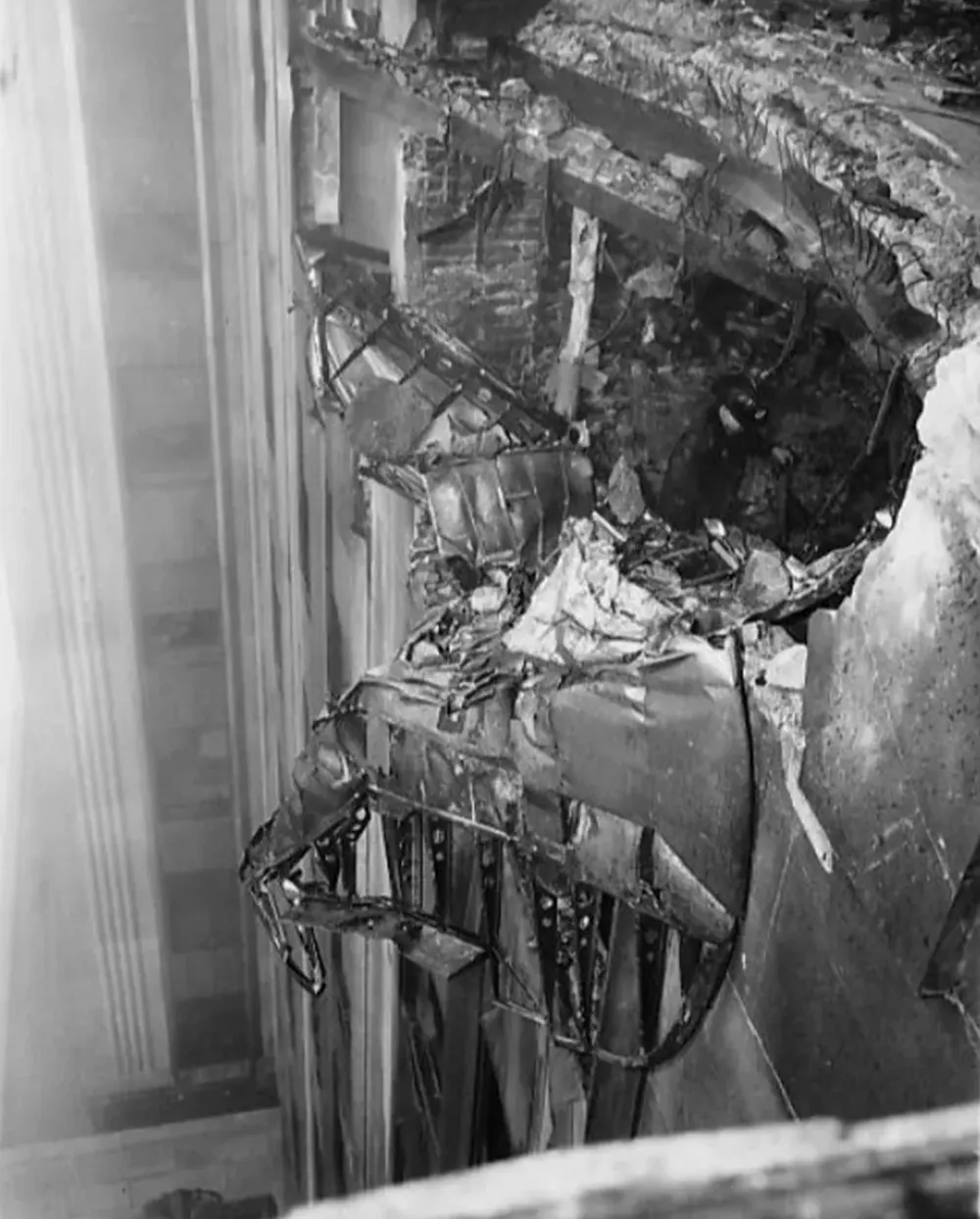 Empire state building plane crash