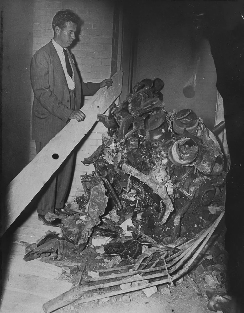 Empire state building plane crash