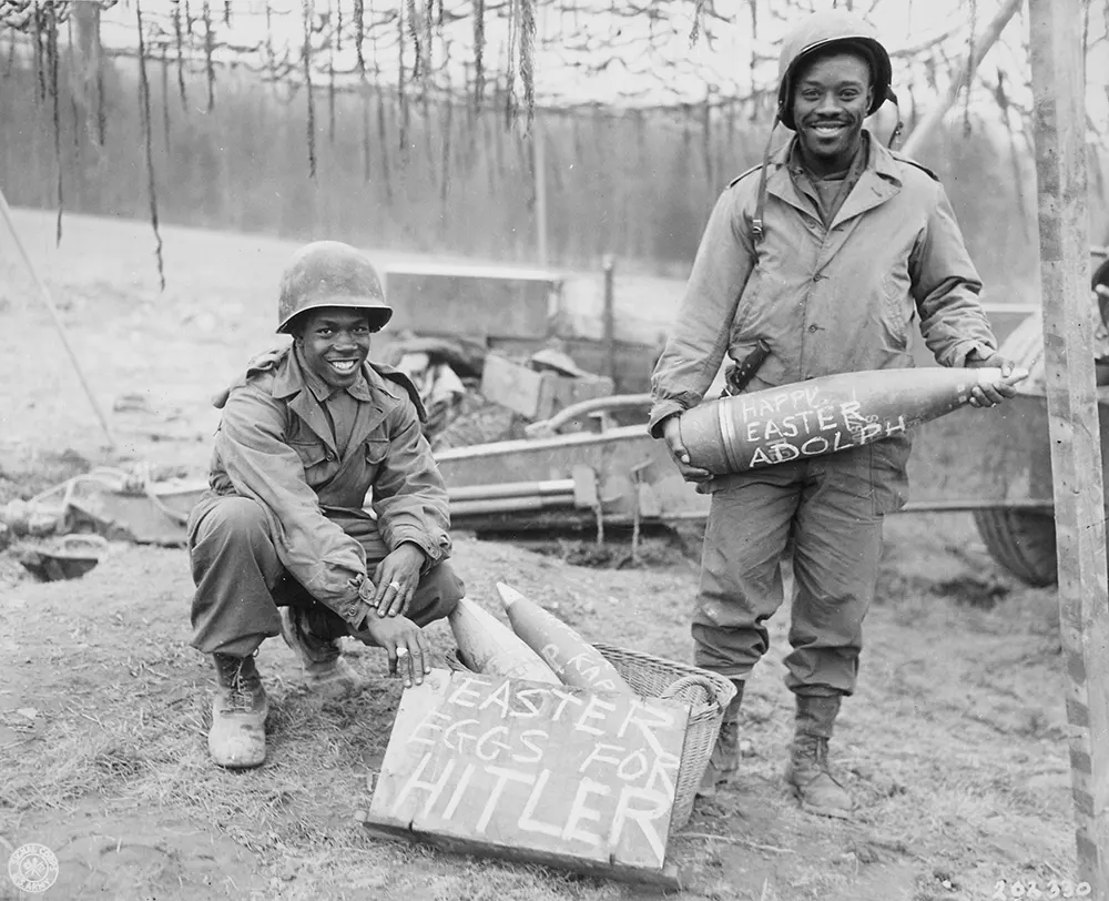 odd photos from Wolrd War Two
