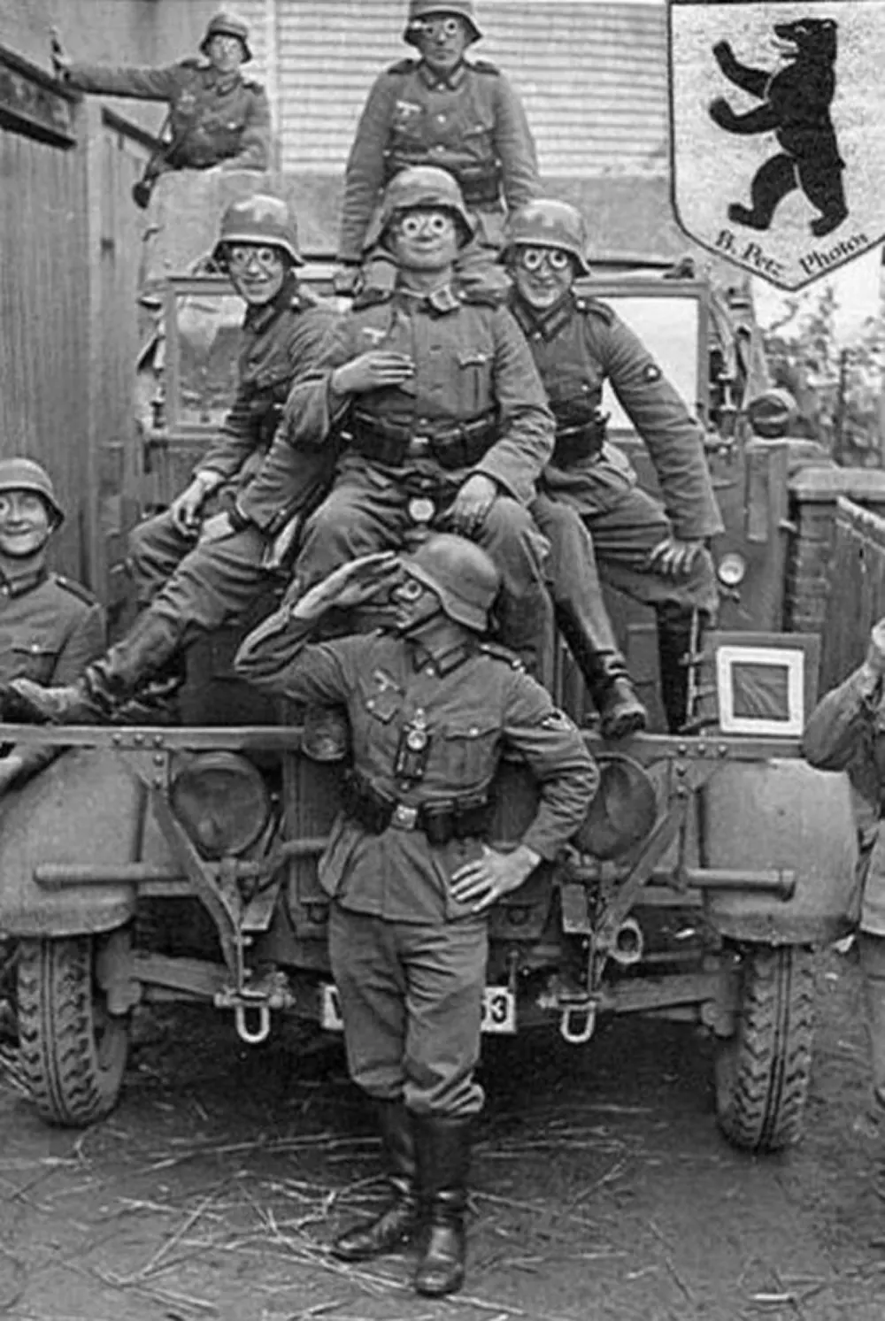 odd photos from Wolrd War Two