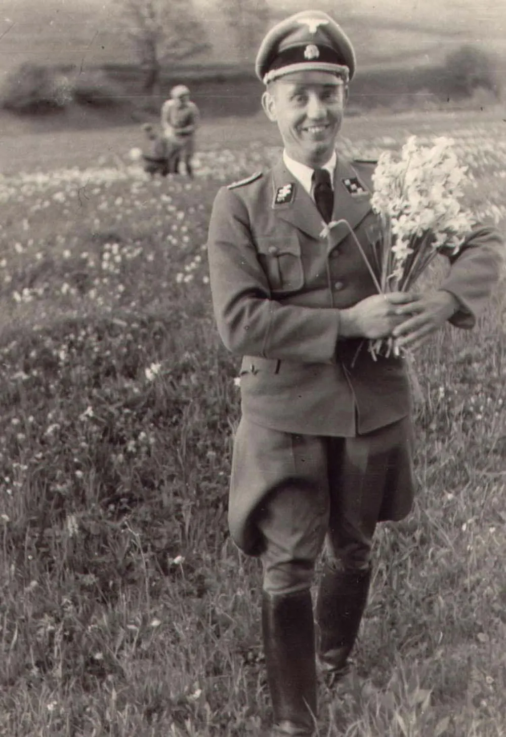 odd photos from Wolrd War Two