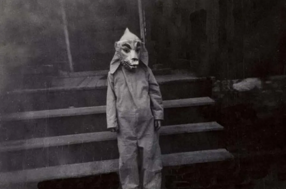 creepy vintage halloween photos