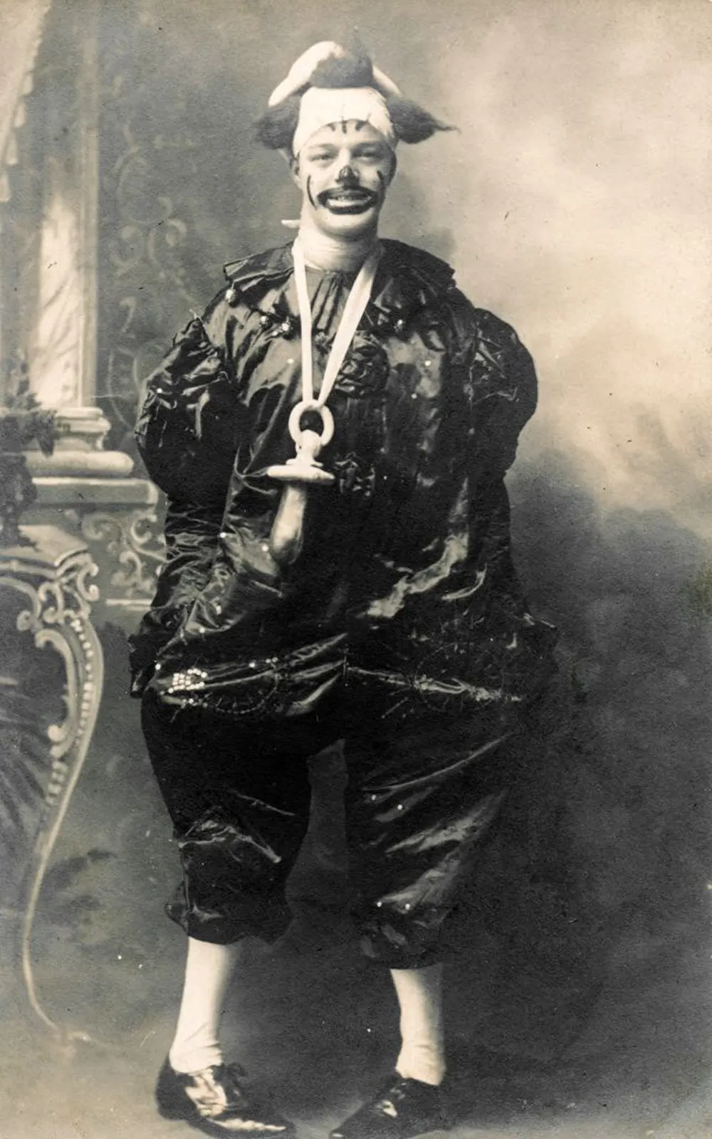 creepy vintage halloween photos