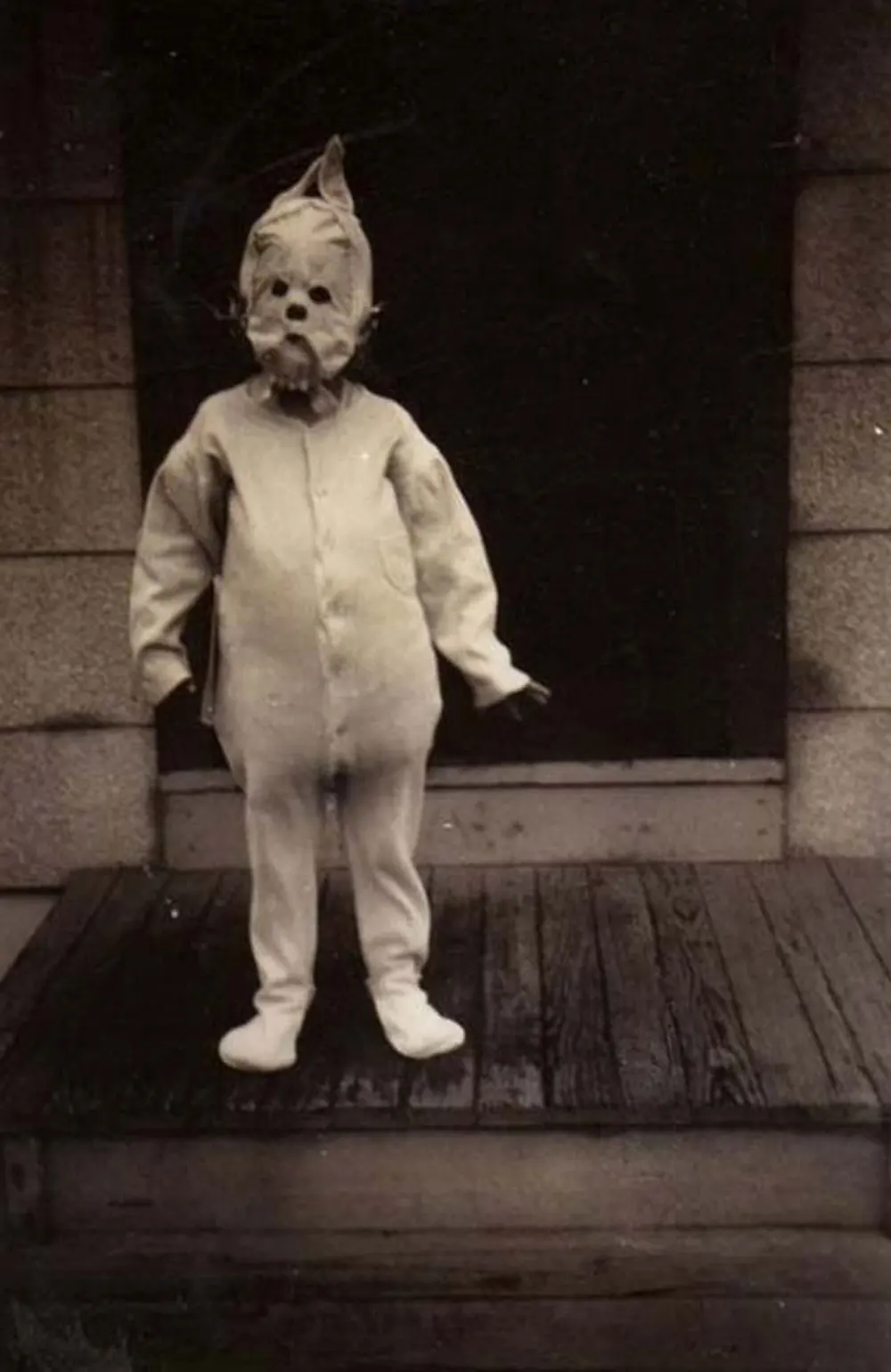 creepy vintage halloween photos