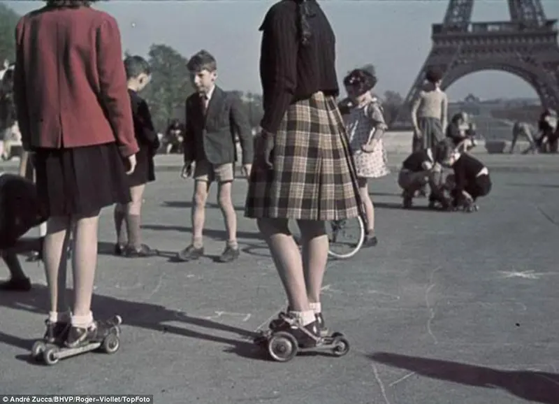 Color photos of occupied paris zucca