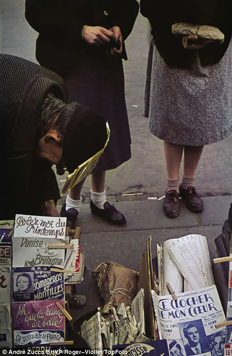 Color photos of occupied paris zucca