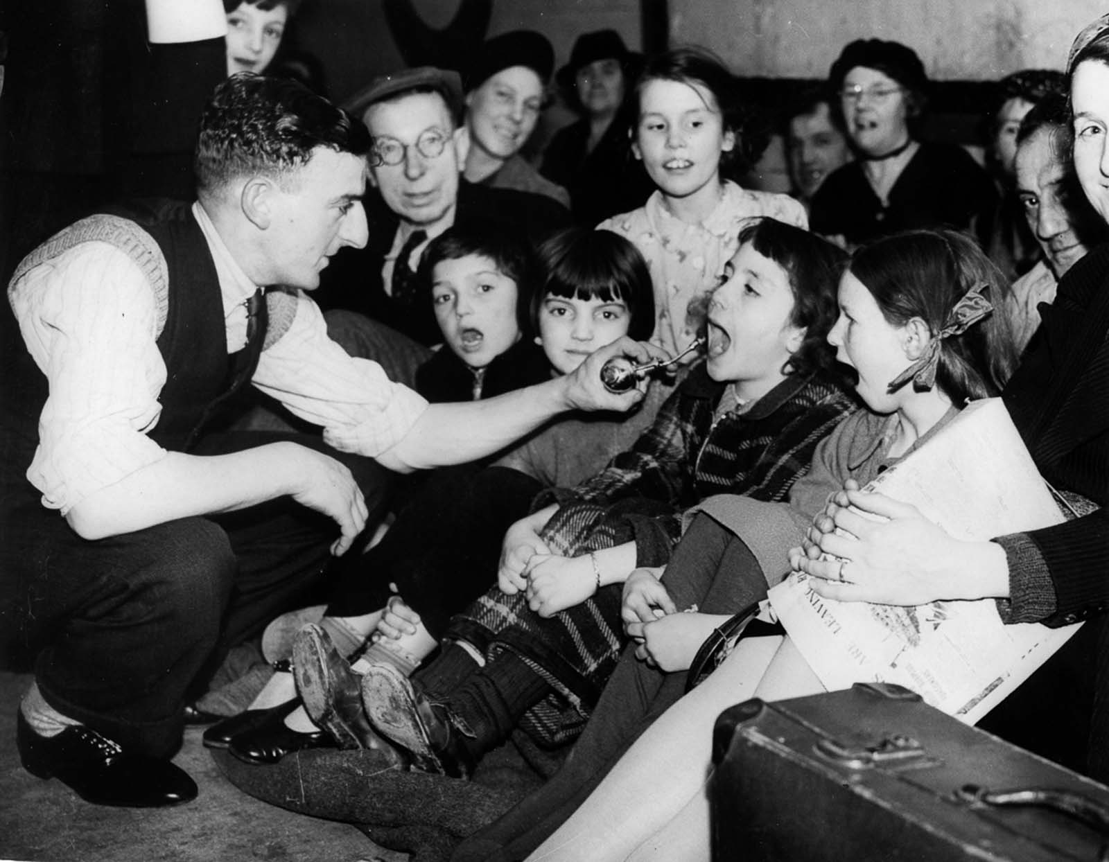 london blitz underground photos