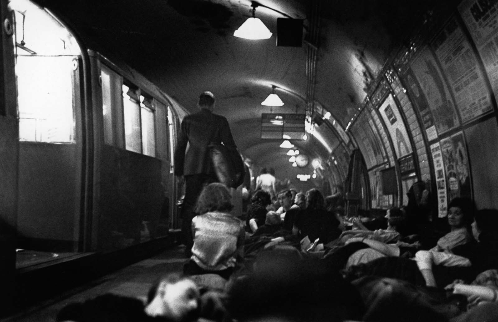 london blitz underground photos