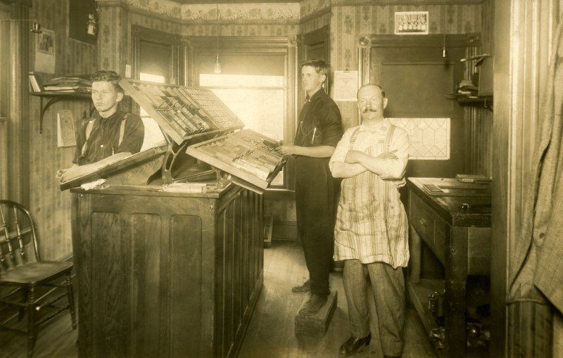 Vintage photos inside the Shops and Stores in Early 20th century