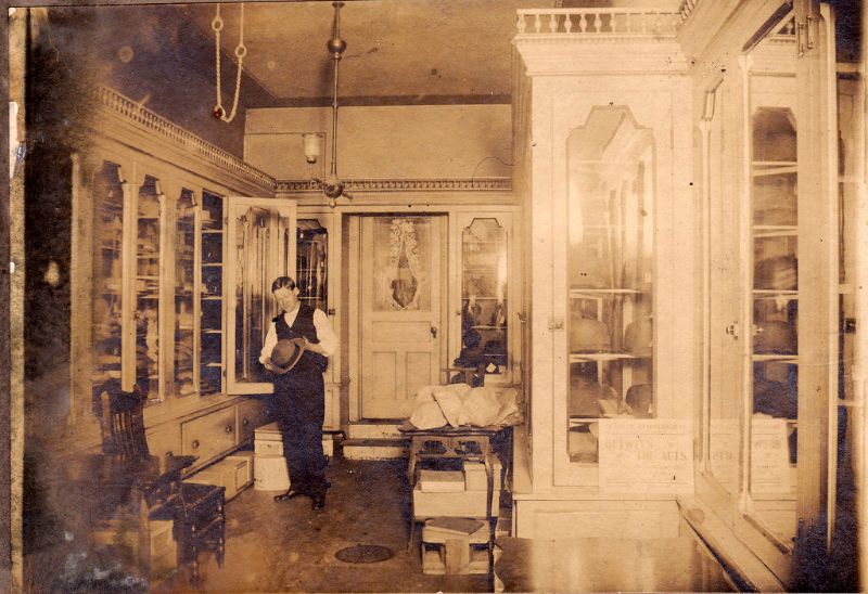 Vintage photos inside the Shops and Stores in Early 20th century