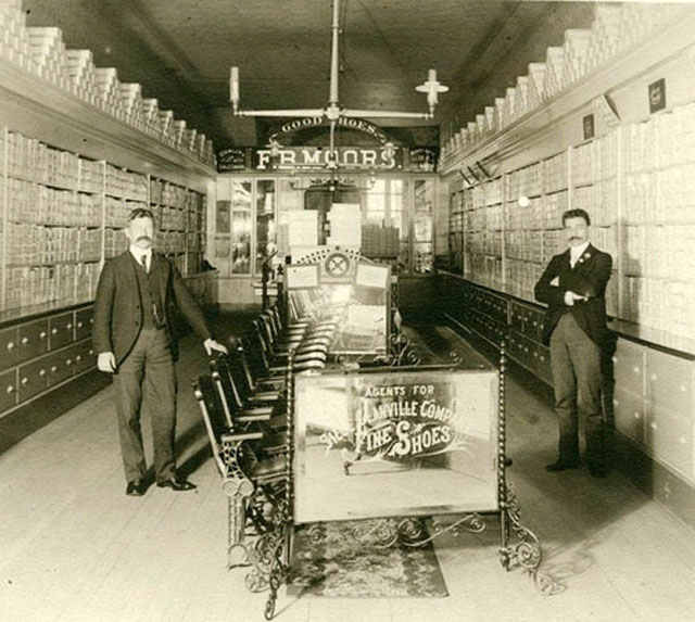 Vintage photos inside the Shops and Stores in Early 20th century