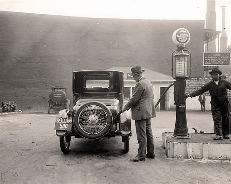 Vintage Photos of Gas Stations