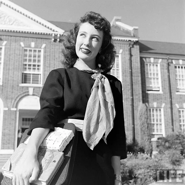 Portraits of Highland Park High School Teenage Girls