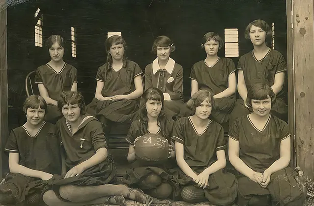 Amusing and Cool Vintage Photos of Everyday Life in Early 20th Century America