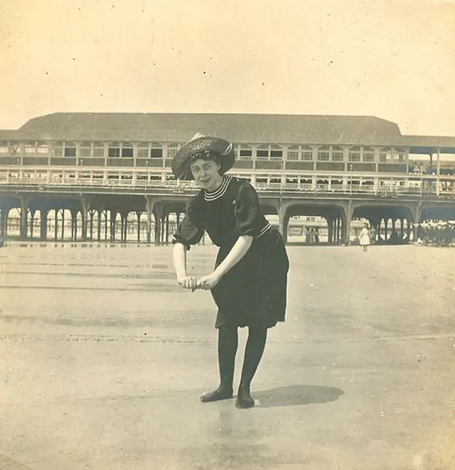 Amusing and Cool Vintage Photos of Everyday Life in Early 20th Century America