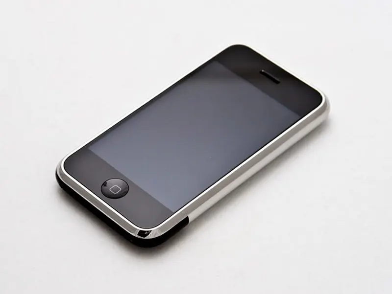 The Original and First iPhone Historical Photos