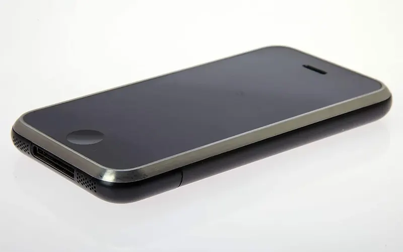 The Original and First iPhone Historical Photos