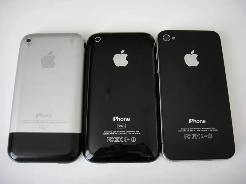 The Original and First iPhone Historical Photos