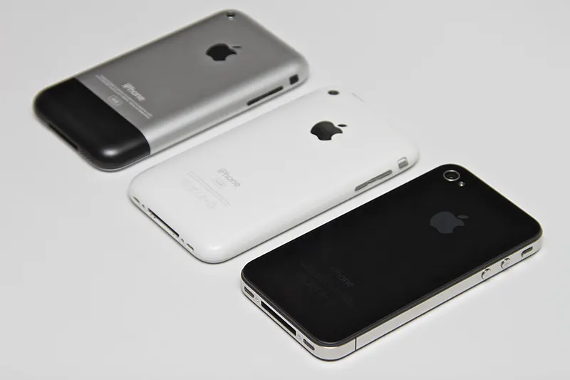 The Original and First iPhone Historical Photos