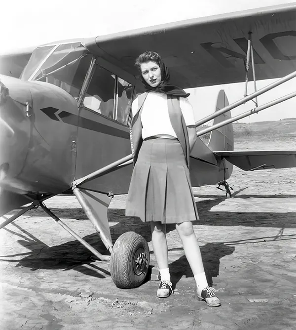 Teenage Fashion of 1940s Photos