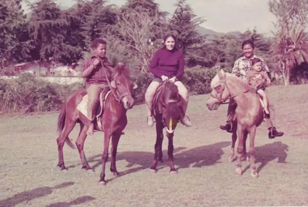 Young Barack Obama Childhood Photos