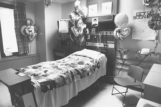 Heartbreaking Images That Capture the Harsh Reality of the 1980s AIDS Crisis