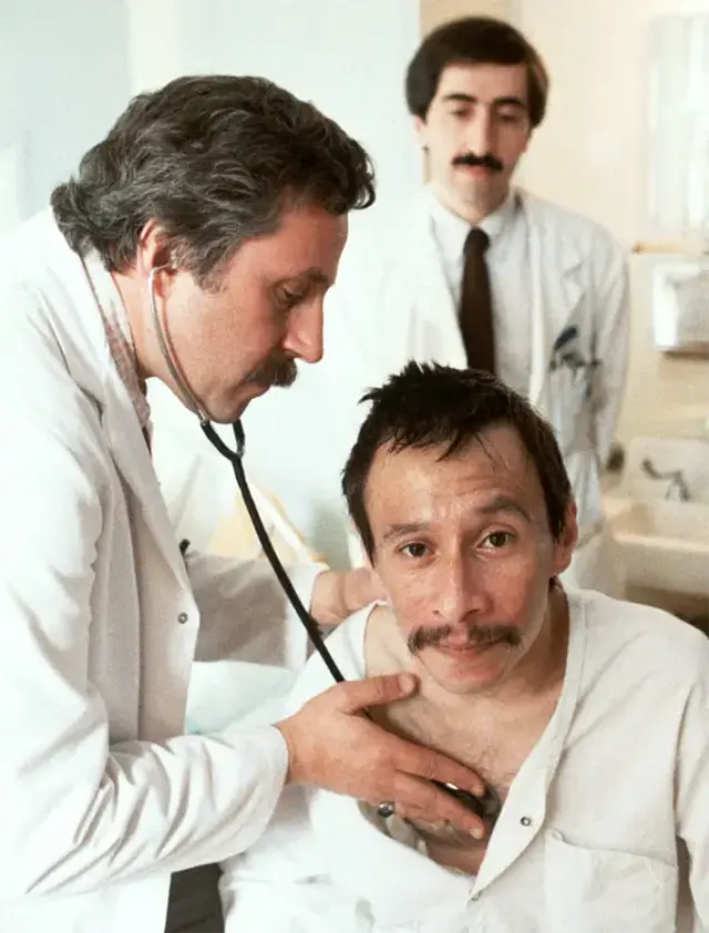 Heartbreaking Images That Capture the Harsh Reality of the 1980s AIDS Crisis