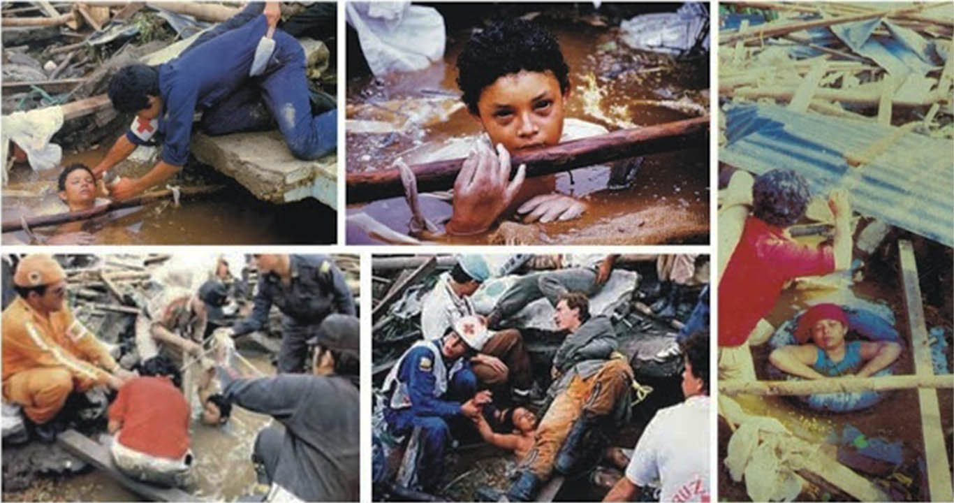 Divers discovered that Sánchez's legs were caught under a door made of bricks, with her aunt's body under her feet.