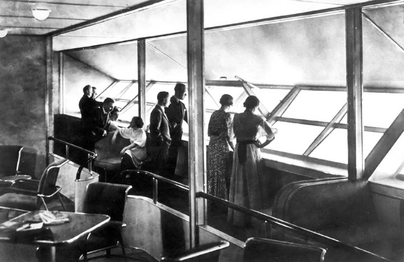 Interior of the lounge aboard the Hindenburg, where passenger windows could be opened.