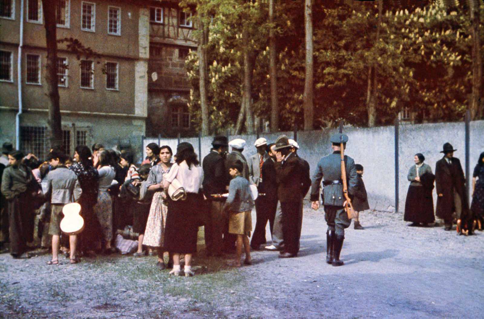 Sinti in the courtyard of Hohenasperg Prison prior to their deportation to camps in Poland. May 22, 1940.