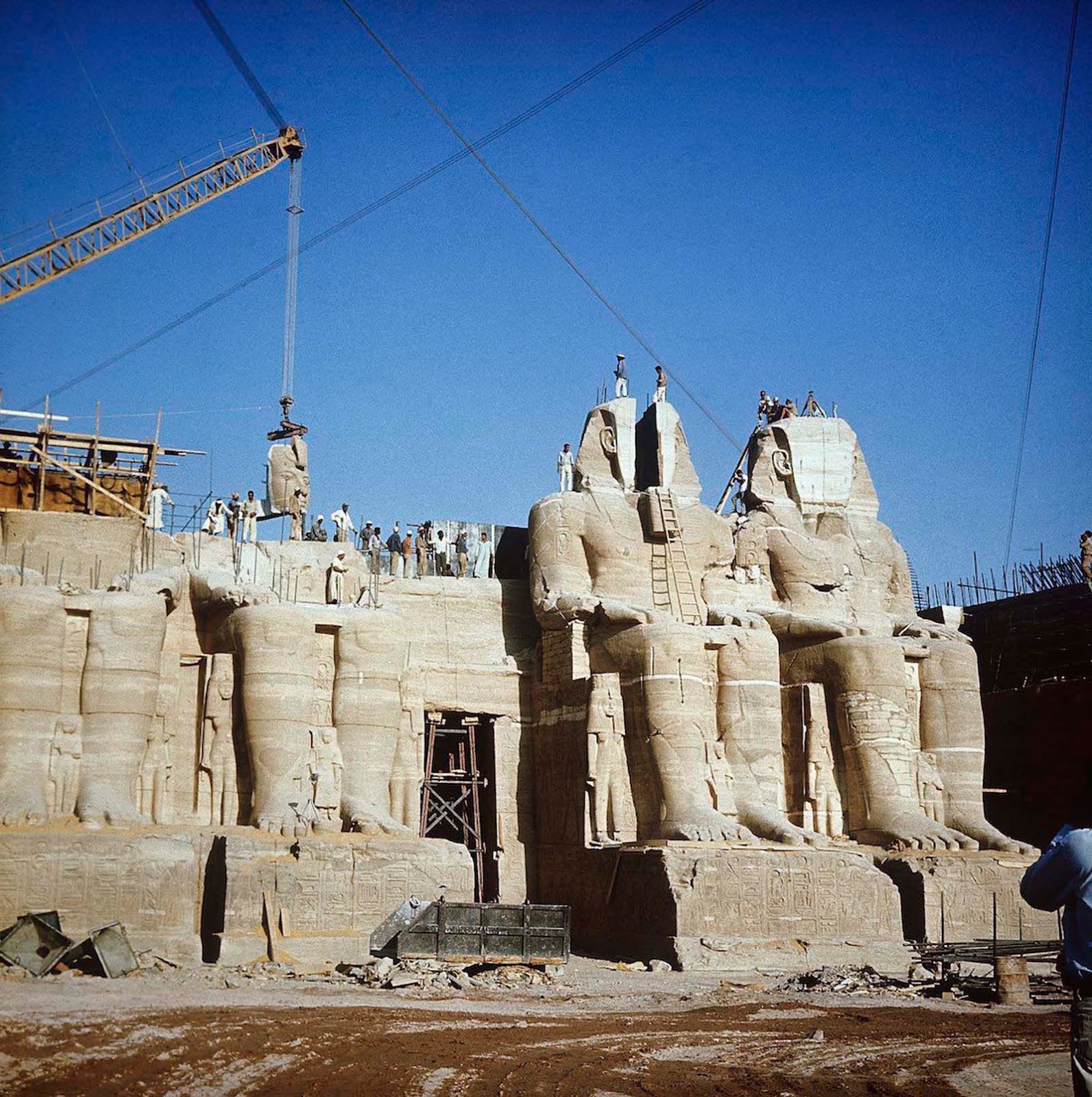 Between 1964 and 1968, the entire site was carefully cut into large blocks (up to 30 tons, averaging 20 tons), dismantled, lifted and reassembled in a new location.