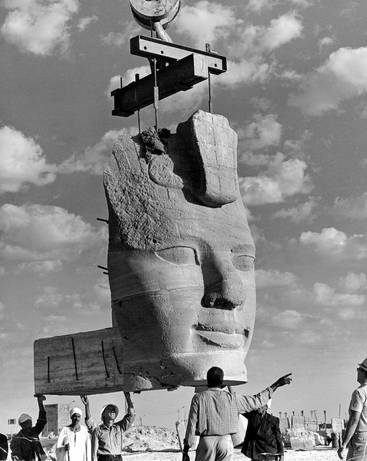 A total of 22 monuments and complexes were relocated by 40 technical missions from five continents.