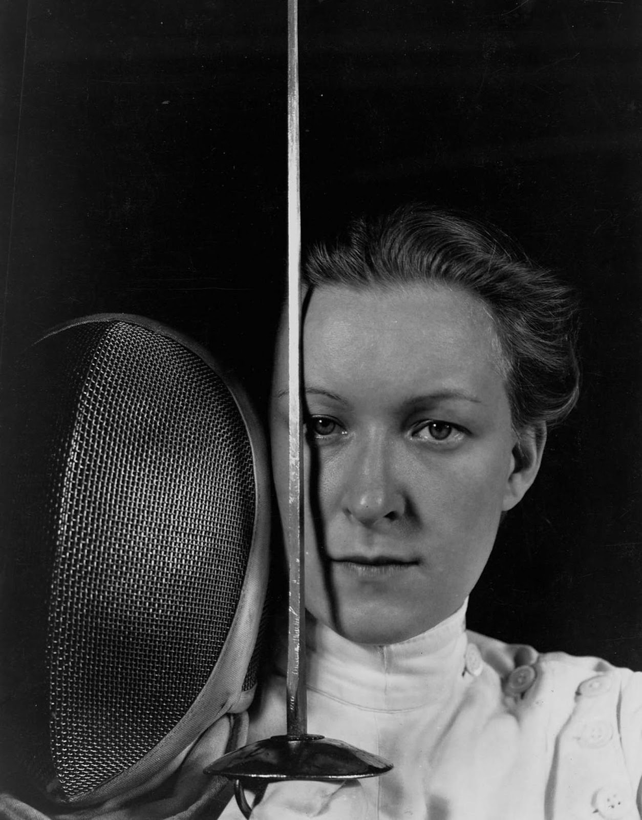 Mayer was only 13 when she won the German women's foil championship in 1924. This picture was taken in 1928.