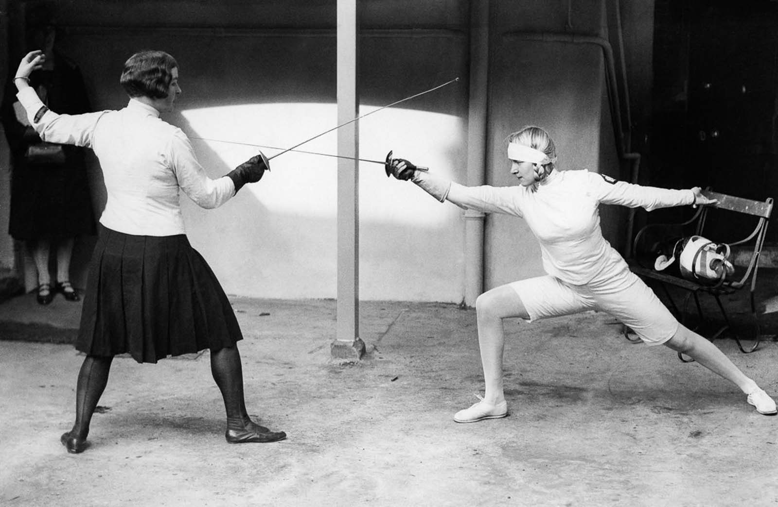 Her technique and talent were spectacular, according to fencing experts who have seen footage of her fencing. 1927.