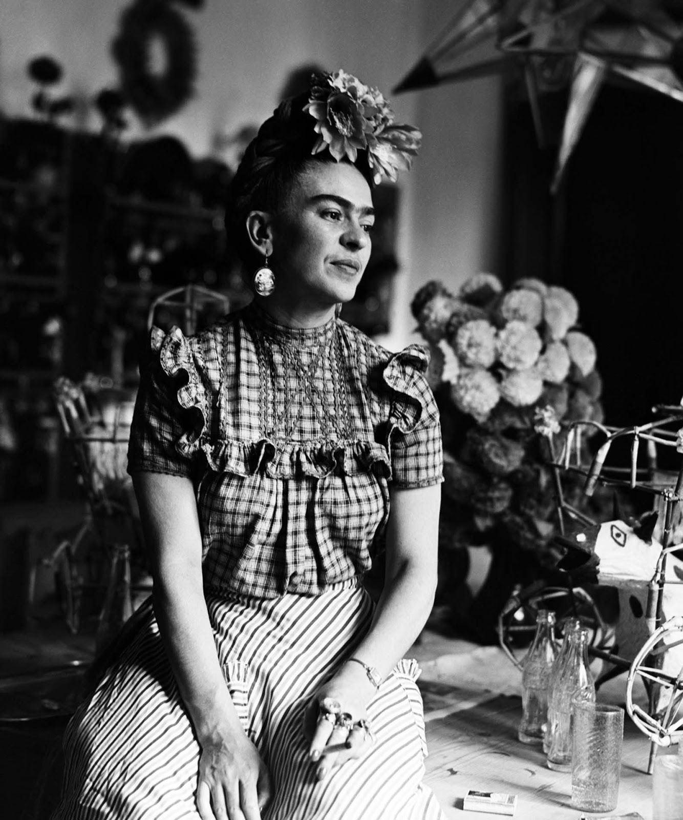 In addition to belonging to the post-revolutionary Mexicayotl movement, which sought to define a Mexican identity, Kahlo has been described as a surrealist or magical realist.