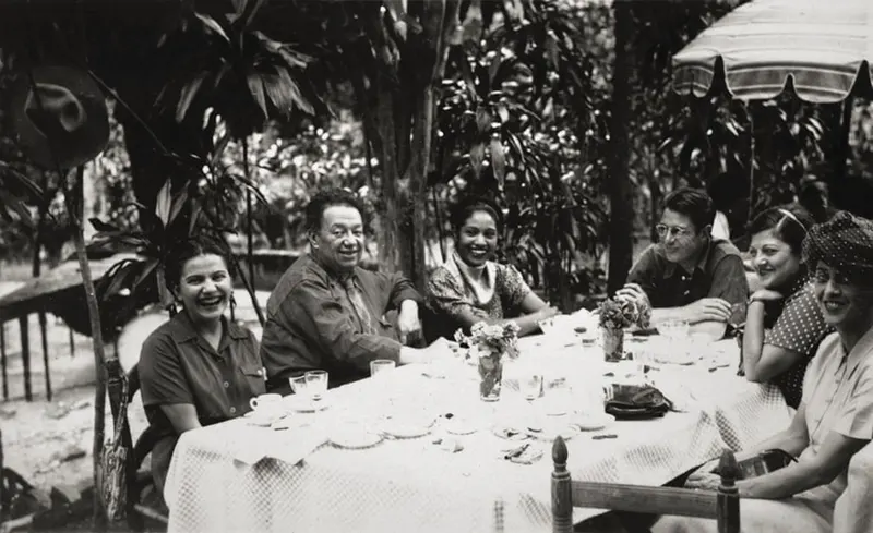 Frida Kahlo old photos