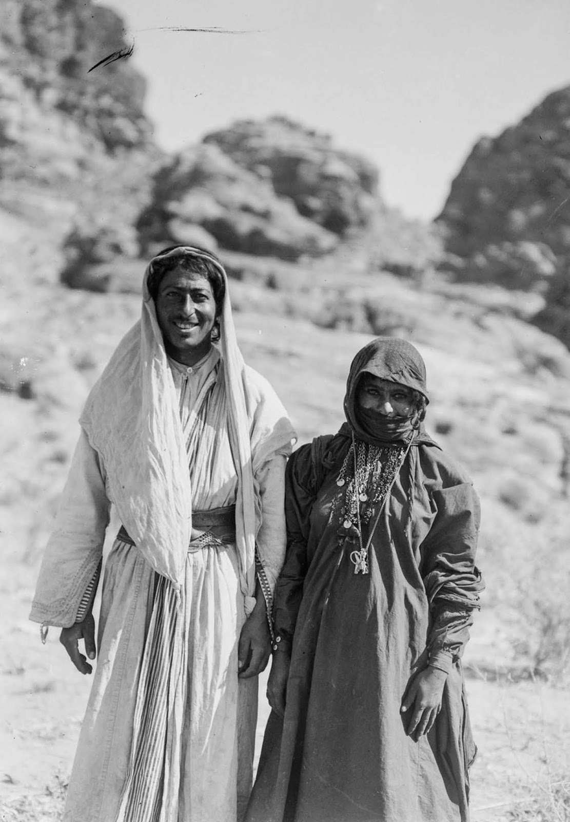 A Bedouin couple.