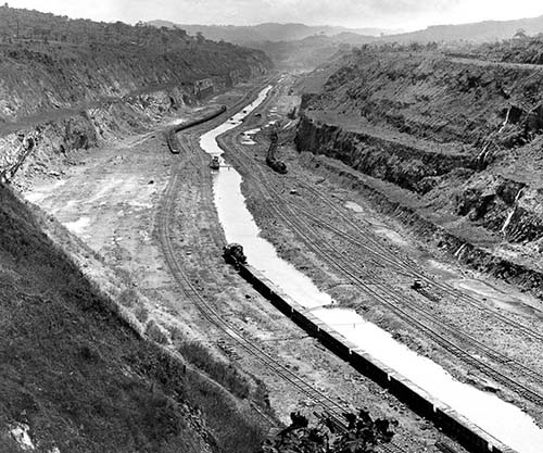 The Construction of Panama Canal in Rare Pictures, 1881-1914 The Construction of Panama Canal in Rare Pictures, 1881-1914