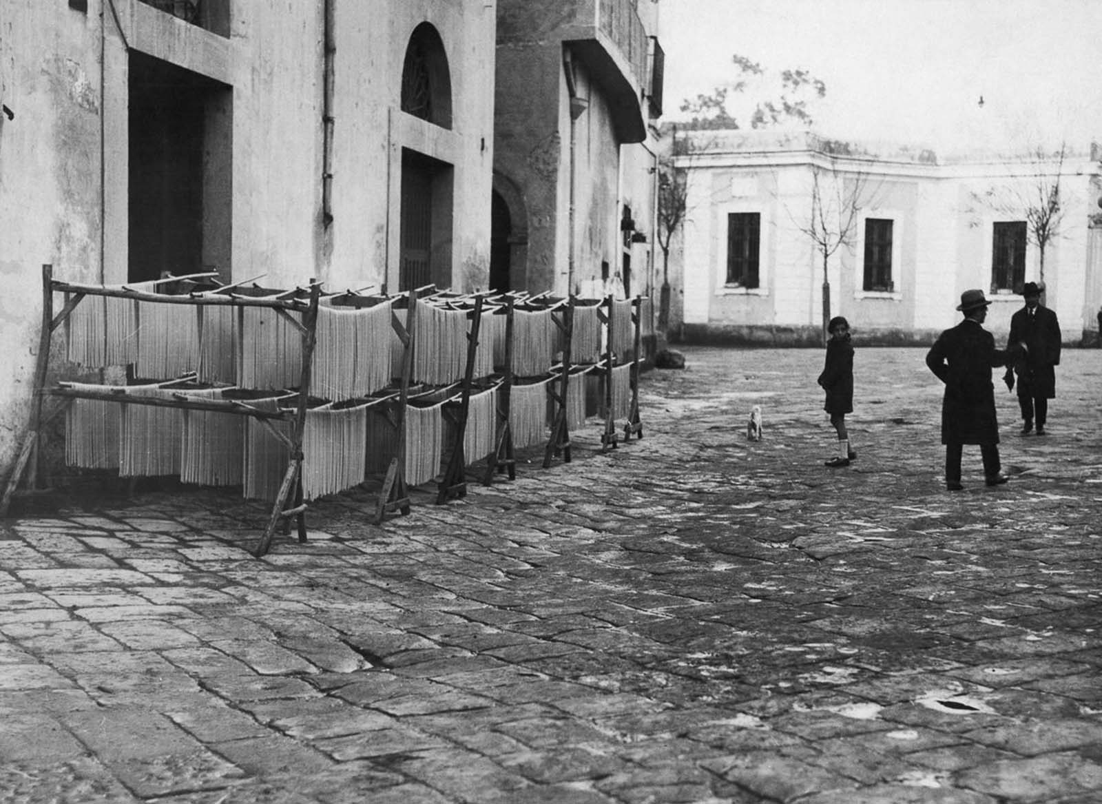 Pasta in Naples, 1925.