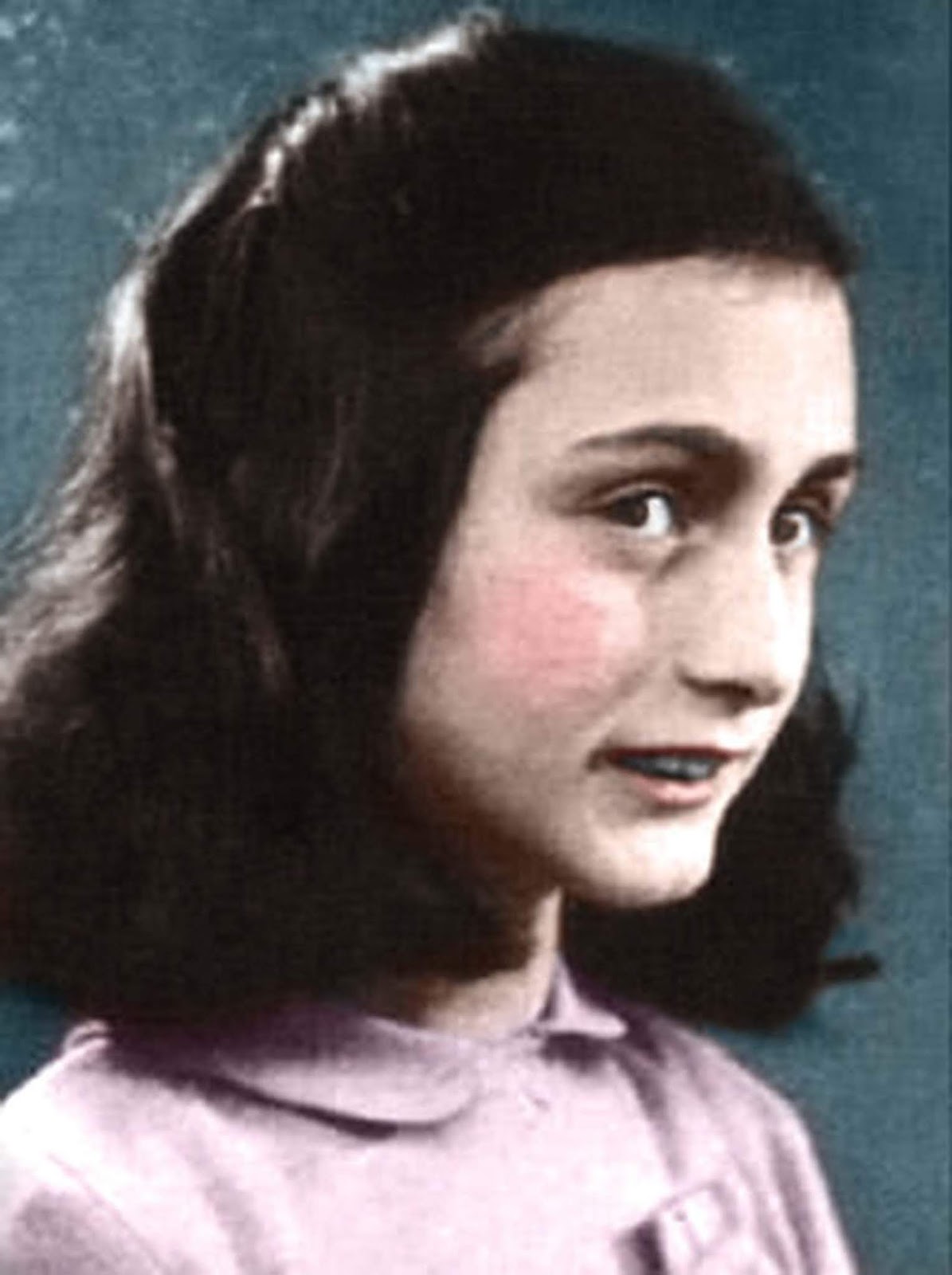 Anne Frank was born in Frankfurt, Germany, the second daughter of Otto Frank (1889–1980) and Edith Frank-Holländer (1900–1945).