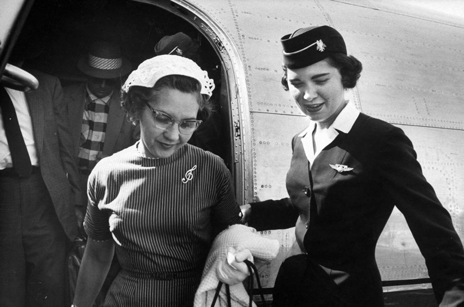 sexy stewardesses pictures history