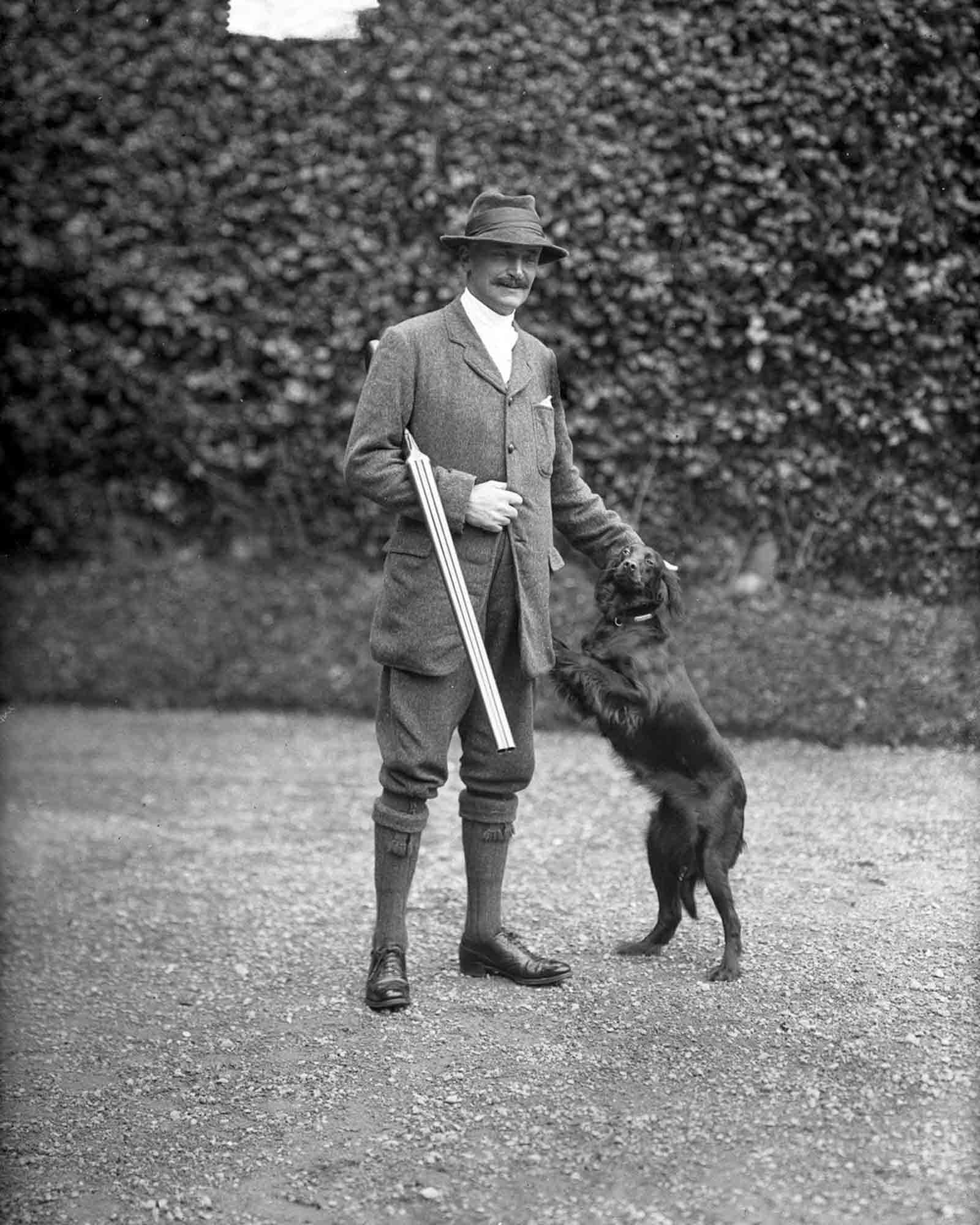 Sir Hercules Robert Langrishe, 5th Baronet Langrishe and his dog. 1913.