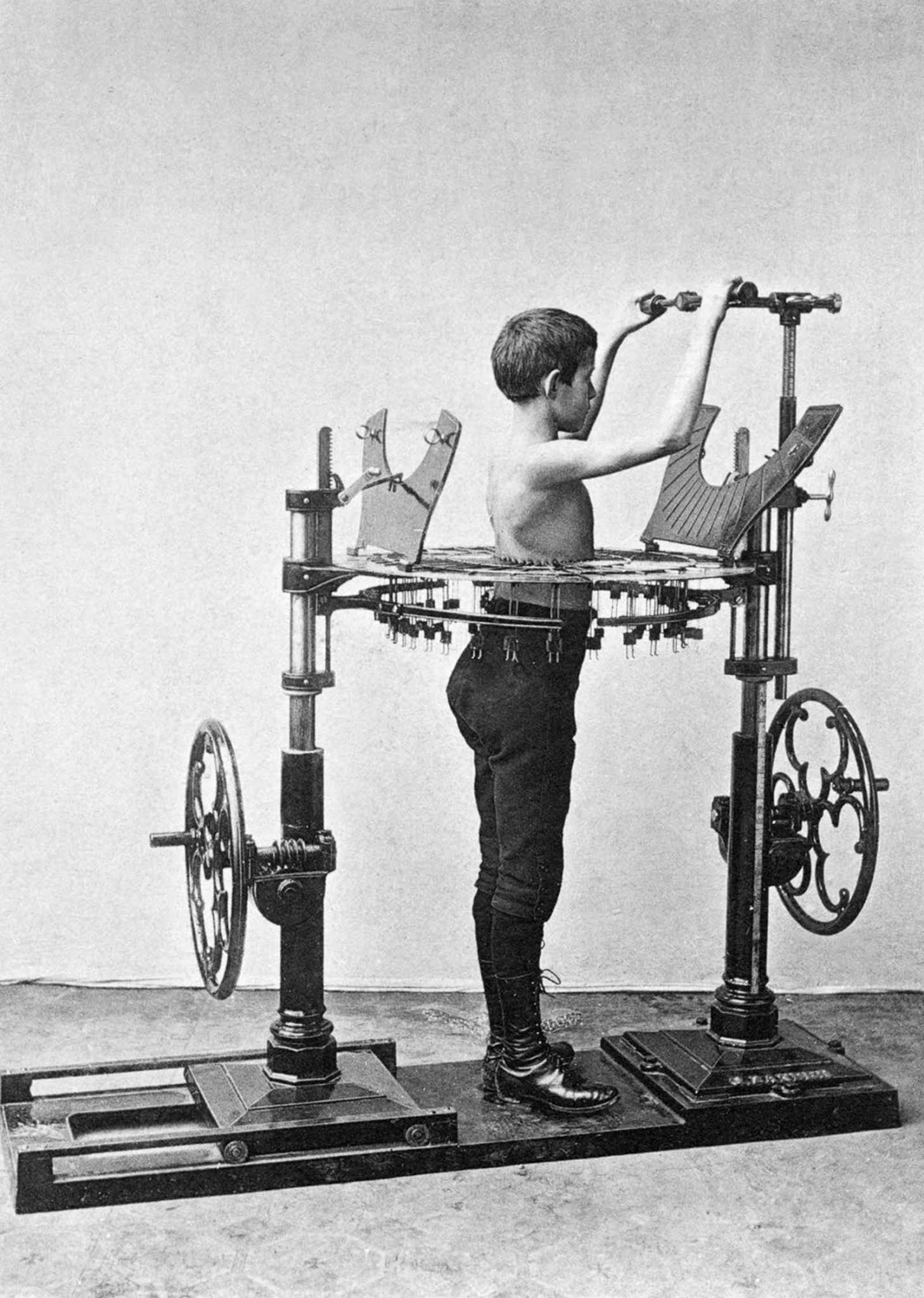 first gym machines zander