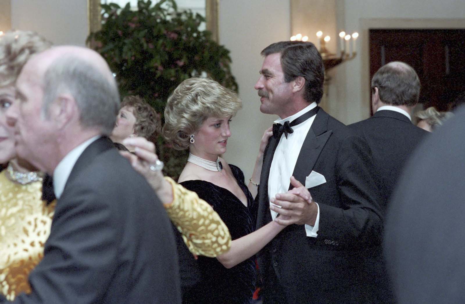 princess diana john travolta story pictures