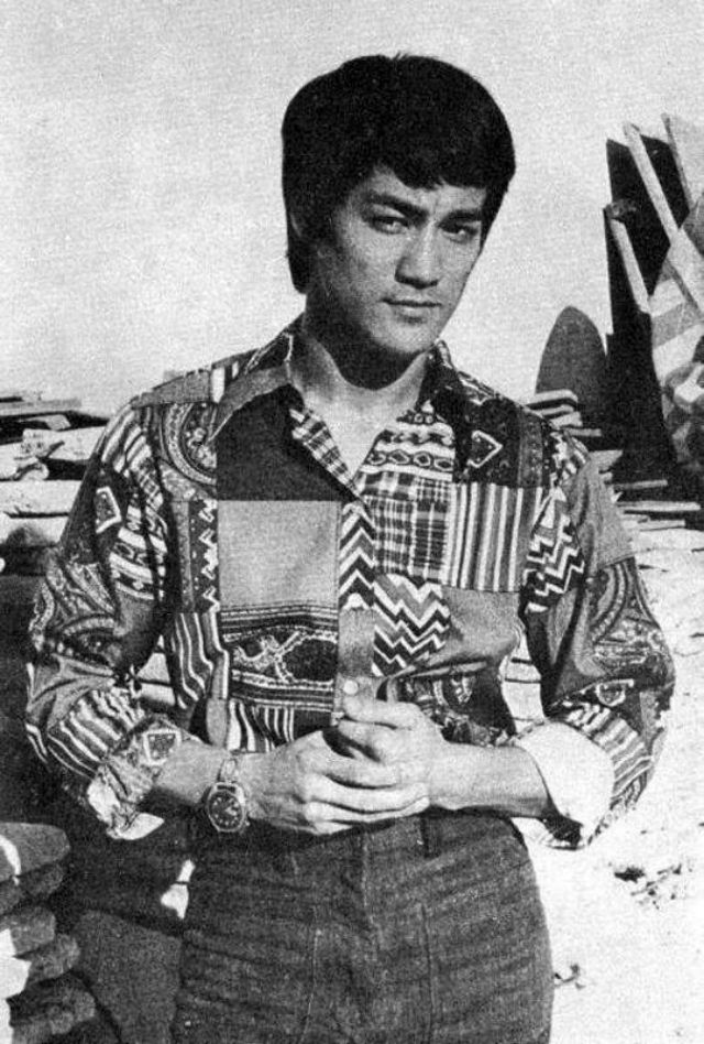 young bruce lee photographs