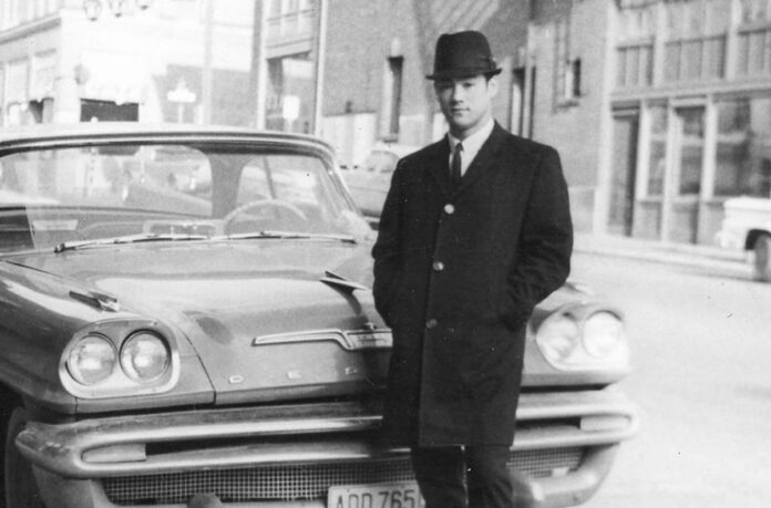 Vintage photographs of a young Bruce Lee from the 1960s-1970s Vintage photographs of a young Bruce Lee from the 1960s-1970s