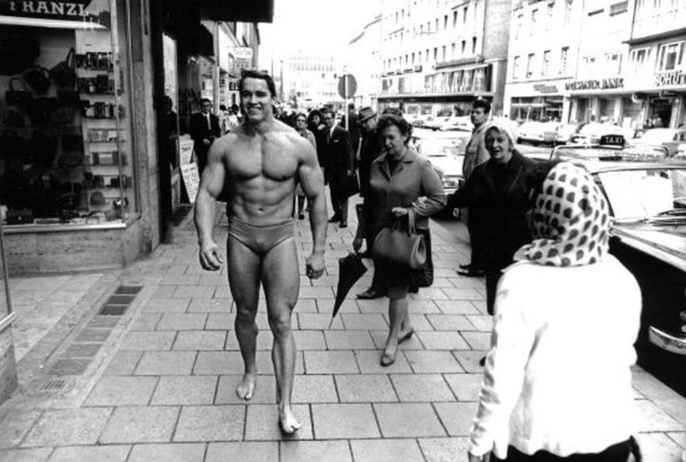 young arnold schwarzenegger photos