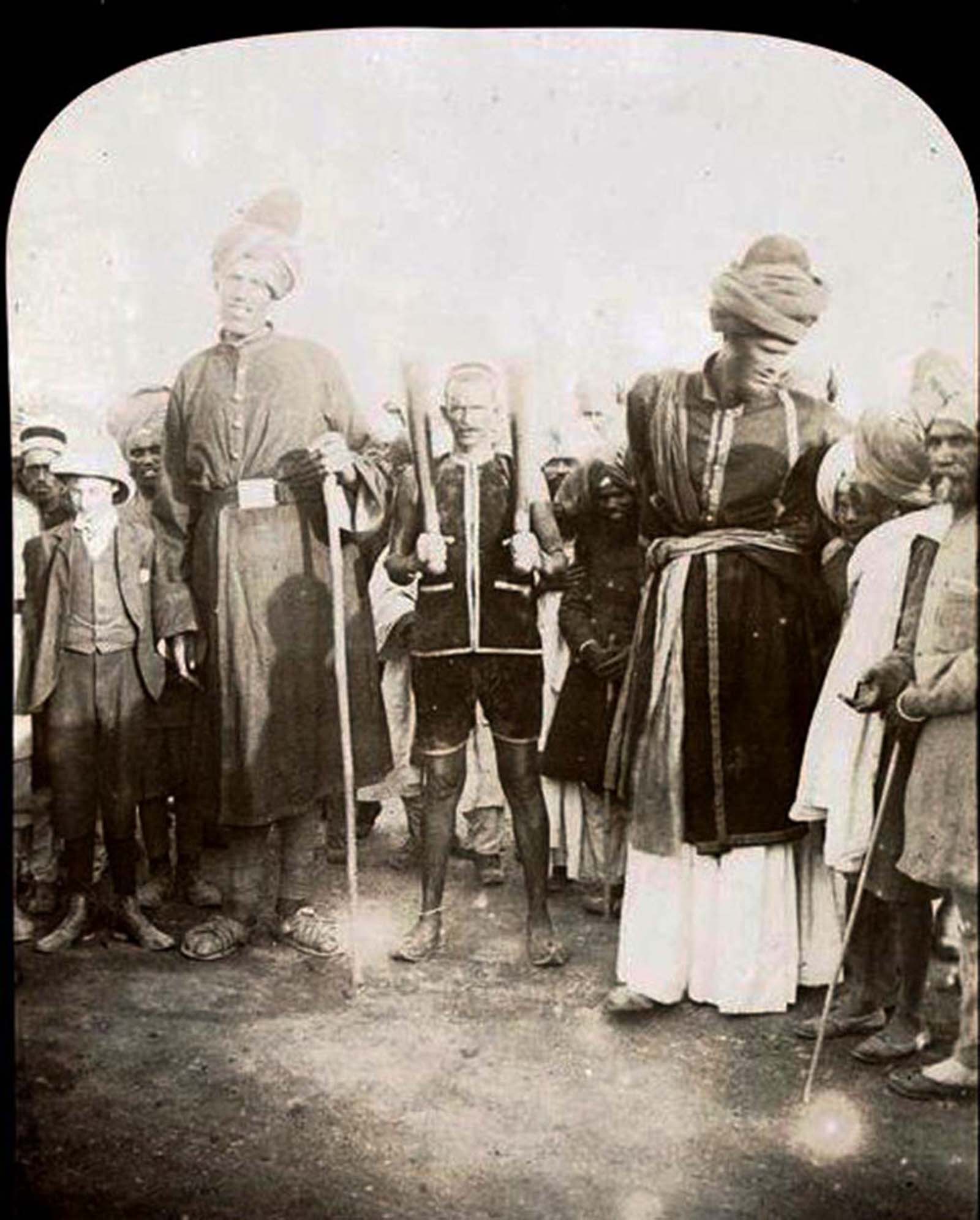 kashmir giants, two giants of kashmir