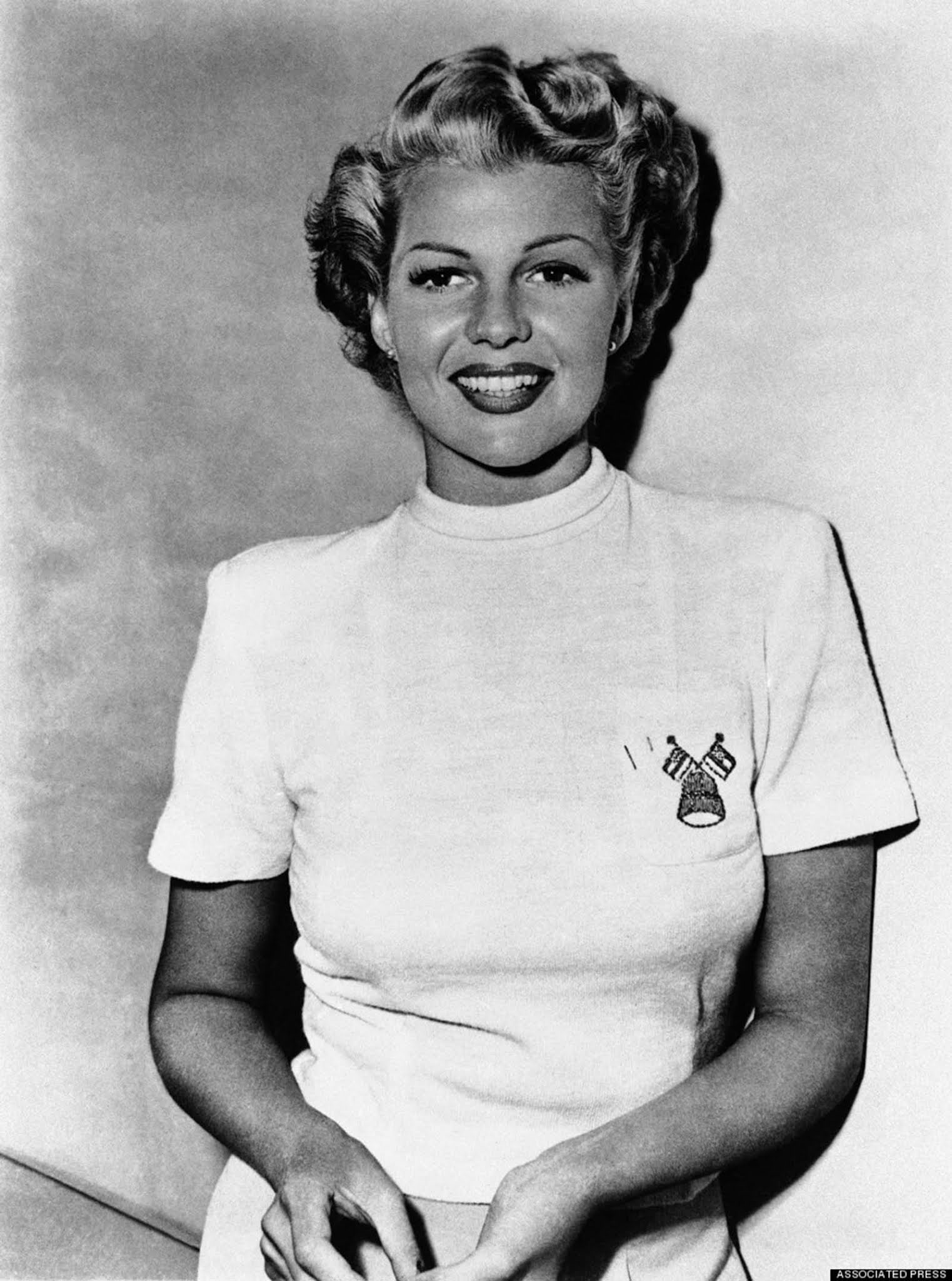 rita hayworth pin up